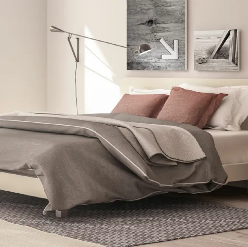 Letto matrimoniale con testiera in laccato opaco Matrix di Tagliabue Mobili