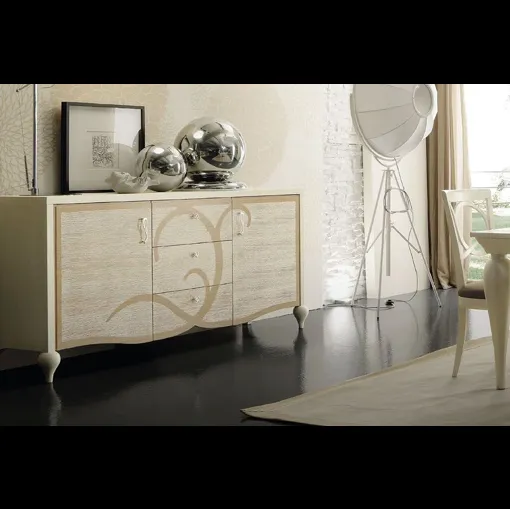 Madia a due ante e tre cassetti con frontale in rovere sabbiato e finitura champagne Newage 001 di Cantiero
