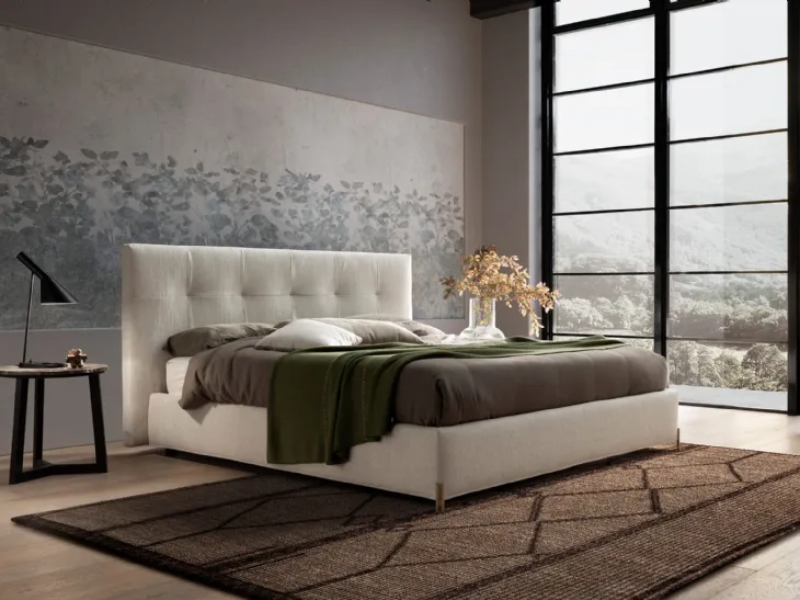 Letto matrimoniale con contenitore e testiera impunturata Maia di DHome