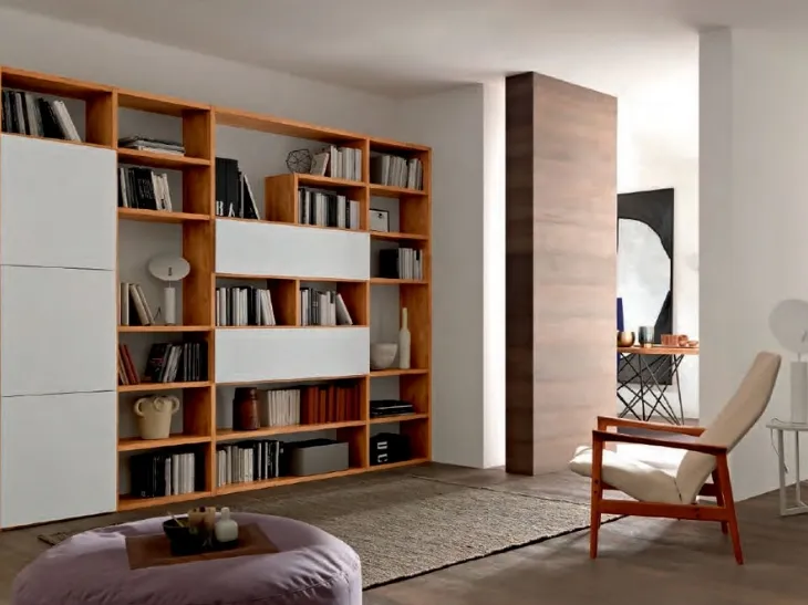 Libreria a muro in legno e laccato bianco opaco Mixer CM28 di FGF Mobili