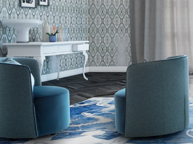 Poltroncina in tessuto con motivo floreale Isabel di Le Comfort