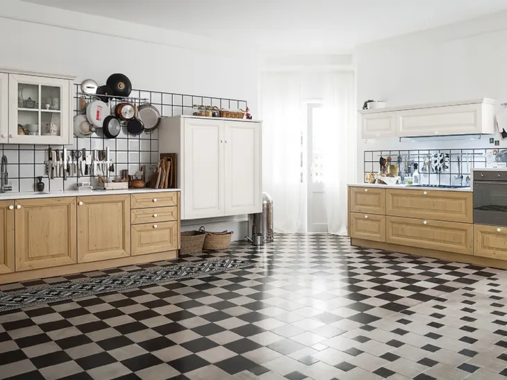 Cucina Classica lineare Pavese in Rovere Naturale e Frassino laccato Bianco di Veneta Cucine