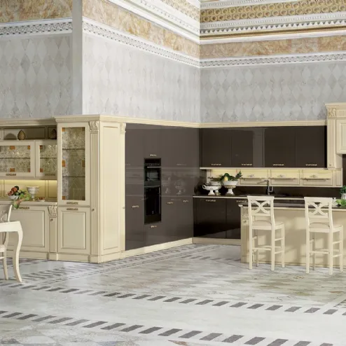 Cucina Classica lineare Memory in legno laccato Bianco antico di Veneta Cucine